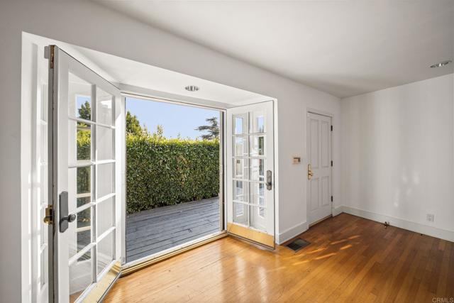 Detail Gallery Image 38 of 63 For 1536 Marmont Ave, Los Angeles,  CA 90069 - 2 Beds | 2 Baths