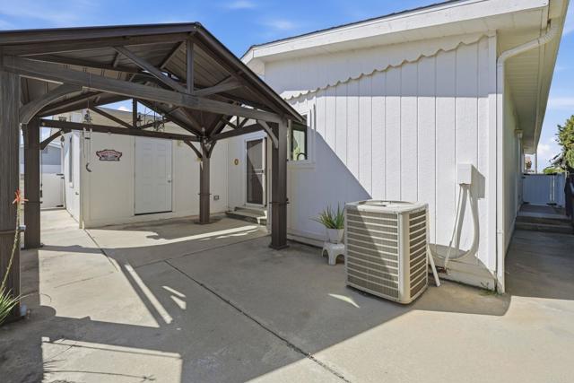Detail Gallery Image 31 of 40 For 647 via Costa Rica, Vista,  CA 92081 - 3 Beds | 2 Baths