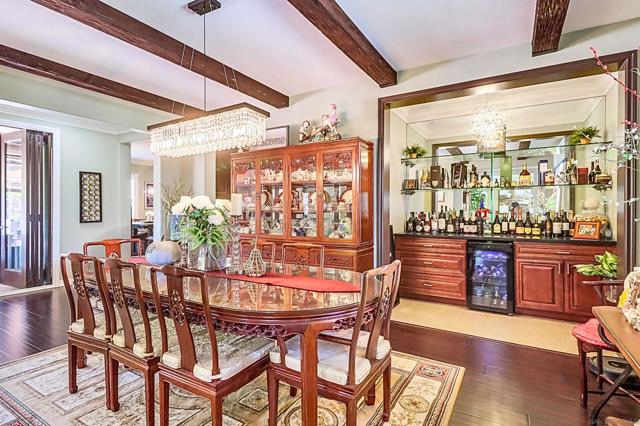 466 Agua Vista Dr, Chula Vista CA: https://media.crmls.org/mediaz/5ab51684-a2d3-4d0f-95d9-5904fb71b7b4.jpg