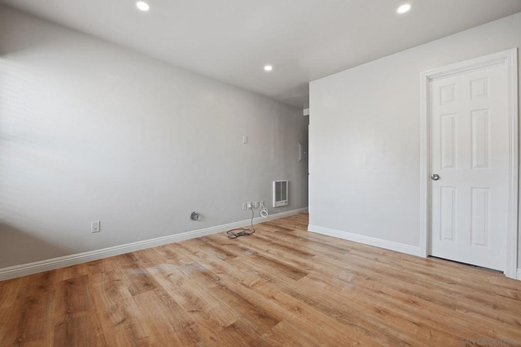 3993 Jewell St - photo 15