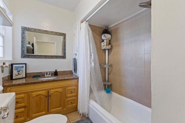 2830 69th Avenue, Oakland CA: https://media.crmls.org/mediaz/5ab6b71b-7599-4798-85cb-57ec554939a2.jpg