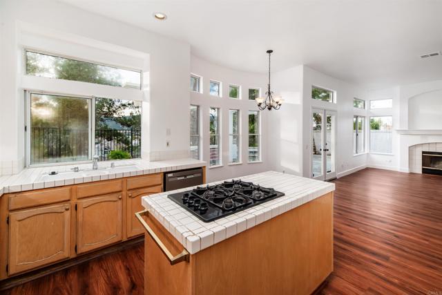 Detail Gallery Image 19 of 55 For 11605 Windcrest Ln, San Diego,  CA 92128 - 4 Beds | 3 Baths