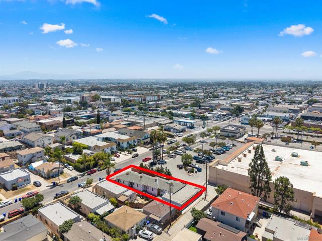 4358 64 36th St, San Diego CA: https://media.crmls.org/mediaz/5ab97db5-44b8-4b26-af89-352e4215eaac.jpg