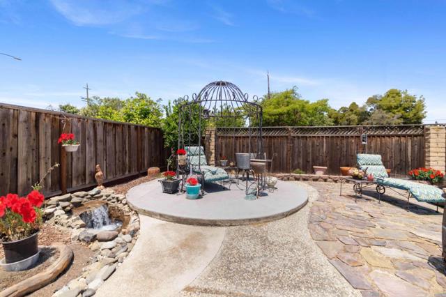 2280 Zoria Circle, San Jose CA: https://media.crmls.org/mediaz/5ab9dfb4-867d-4909-abef-53b5c2b42769.jpg