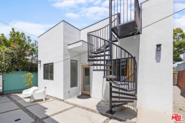 3170 Glenmanor Place, Los Angeles CA: https://media.crmls.org/mediaz/5ab9e408-b058-4484-a59a-4293456dd031.jpg