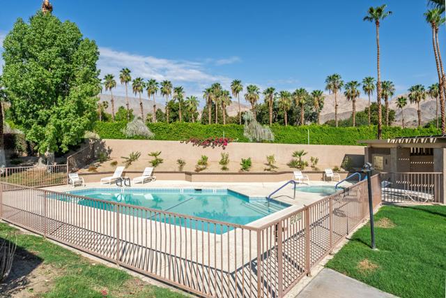48953 Canyon Crest Lane, Palm Desert, CA 92260