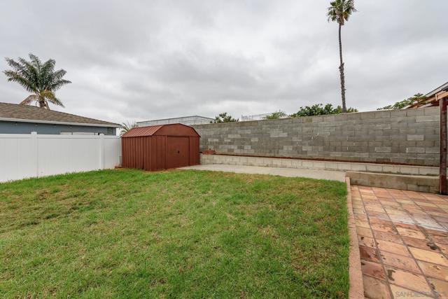 2486 CALLE SERENA, San Diego CA: https://media.crmls.org/mediaz/5abb0f3a-558d-4064-91ec-ddd63c6ec6fe.jpg