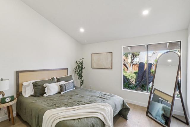 Detail Gallery Image 19 of 36 For 737 Nob Cir, Vista,  CA 92084 - 2 Beds | 2 Baths