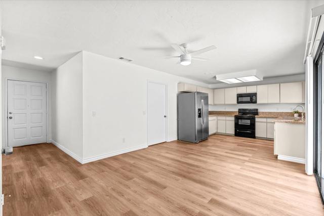 53125 Avenida Herrera, La Quinta CA: https://media.crmls.org/mediaz/5abc482e-1a16-4bcd-9239-882ae9204840.jpg