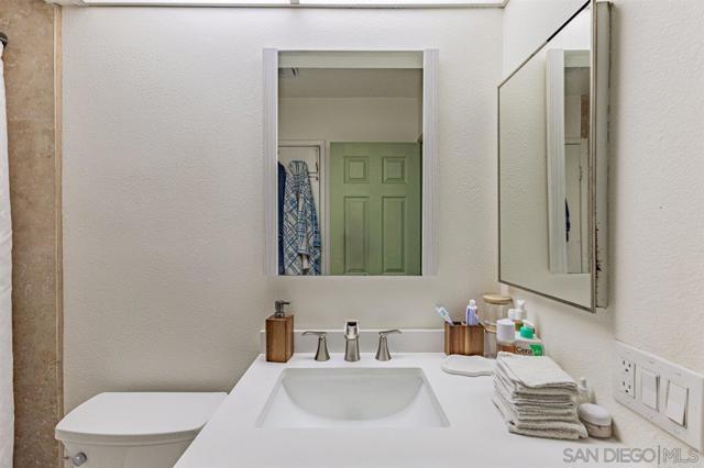 2299 Cabo Bahia, Chula Vista CA: https://media.crmls.org/mediaz/5abc71d2-b666-4056-b732-ec44dc4296f4.jpg
