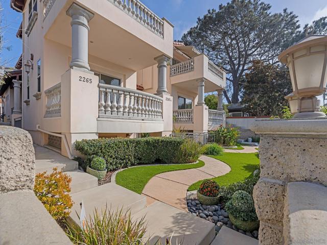 2265 Manchester Ave (and 2265A), Cardiff by the Sea CA: https://media.crmls.org/mediaz/5abcc4d7-4c94-4e22-8feb-a51368ef74ec.jpg