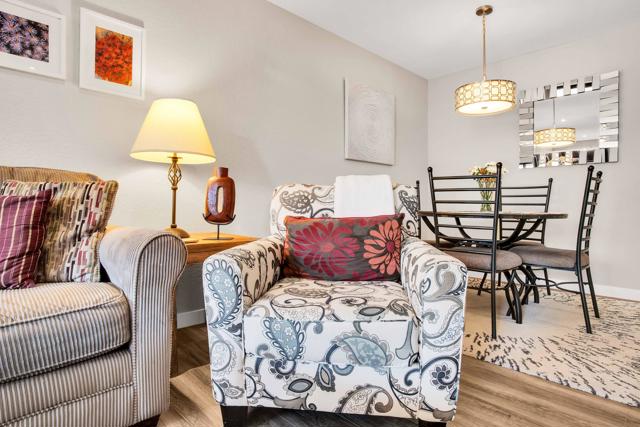 675 N Los Felices W Circle, Palm Springs CA: https://media.crmls.org/mediaz/5abd926a-422f-4354-a33d-9dd6416b80f4.jpg