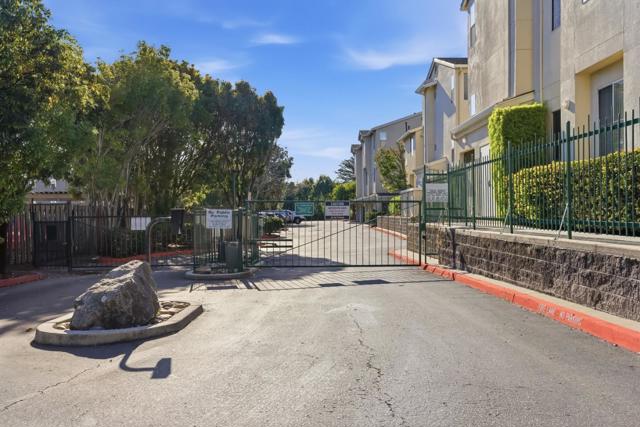 222 Everson Drive, Santa Cruz CA: https://media.crmls.org/mediaz/5abdd2d5-f4aa-4100-87fd-b0a49175973b.jpg