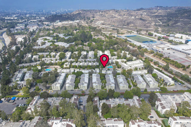 4925 Indian Wood Road, Culver City CA: https://media.crmls.org/mediaz/5abf1b59-52e1-4574-b88f-dae3504cd200.jpg
