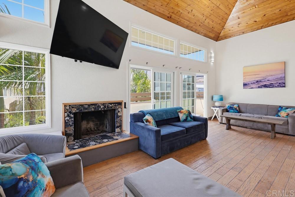 728 Jamaica Court - photo 8