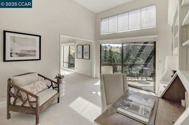 3288 Terra Granada Dr, Walnut Creek CA: https://media.crmls.org/mediaz/5ac00e8a-2c3b-46cd-bf00-ad6db060008b.jpg