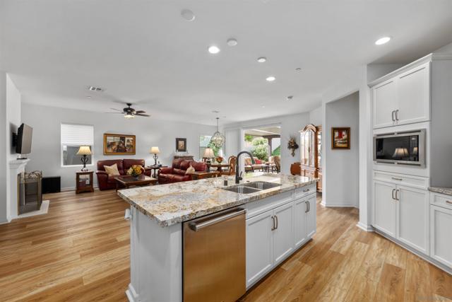 1026 Crestline, San Marcos CA: https://media.crmls.org/mediaz/5ac041b3-c72f-47c3-9b52-974e806ef94e.jpg