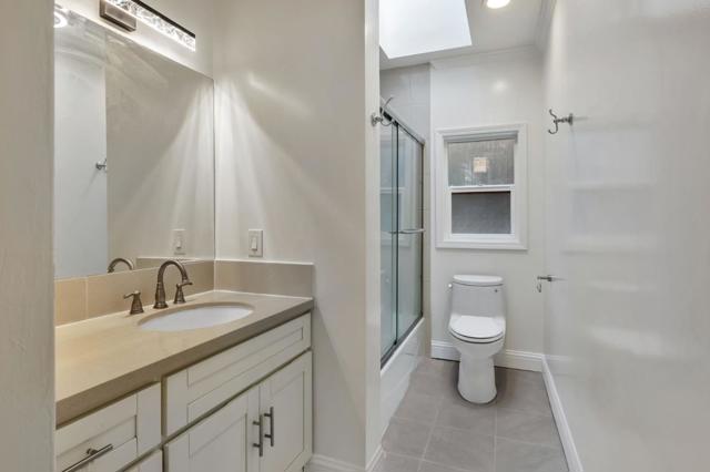 2328 Le Conte Avenue, Berkeley CA: https://media.crmls.org/mediaz/5ac18b62-0475-4aec-ad7c-ea858e64ead5.jpg