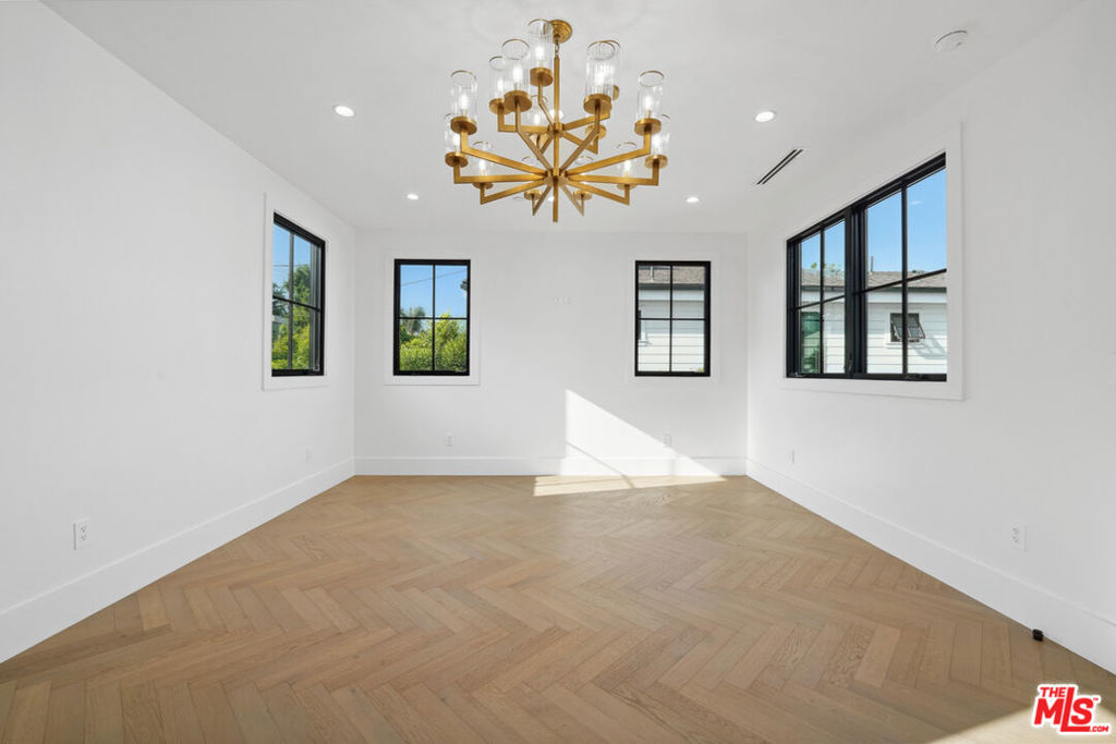 MLS #25616539 image #21