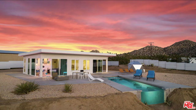 5215 Pioneertown Road, Pioneertown CA: https://media.crmls.org/mediaz/5ac1c6e8-7cb3-43df-91a3-ddf234884d89.jpg