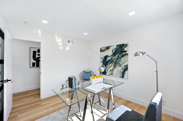 168 Park Dartmouth Place, San Jose CA: https://media.crmls.org/mediaz/5ac230f5-10b4-453d-b93c-7b28cd1623b7.jpg