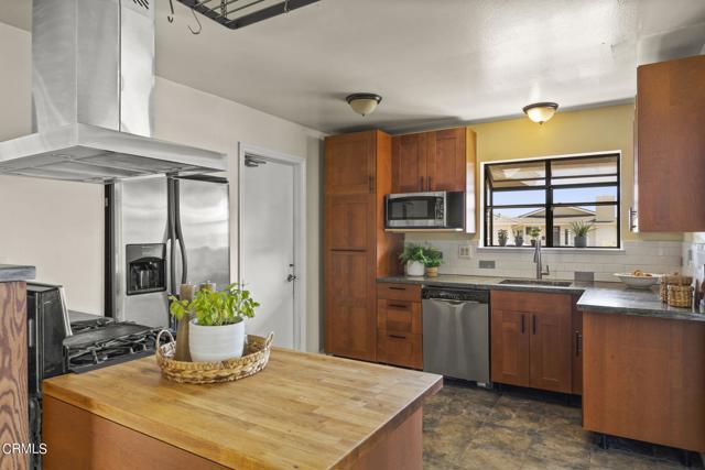 8219 Cheshire Street, Ventura, CA, 93004 8219 Cheshire Street, Ventura, CA, 93004
