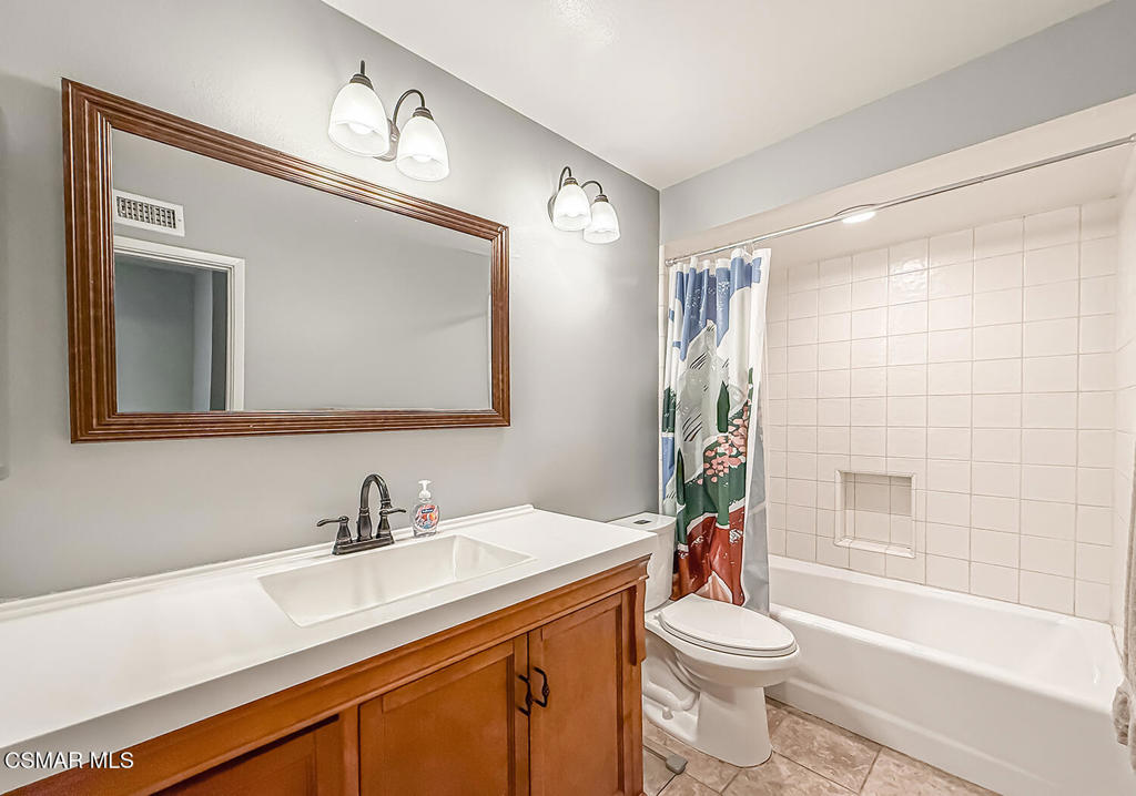 MLS #225003998 img 40