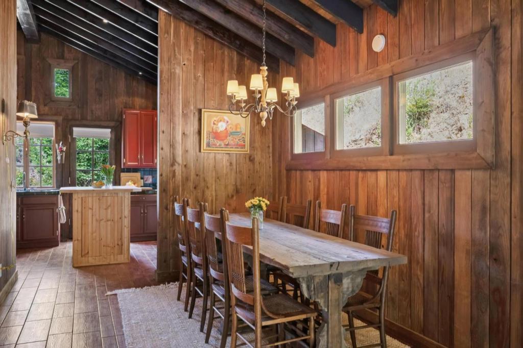 MLS #ML82005863 image #46