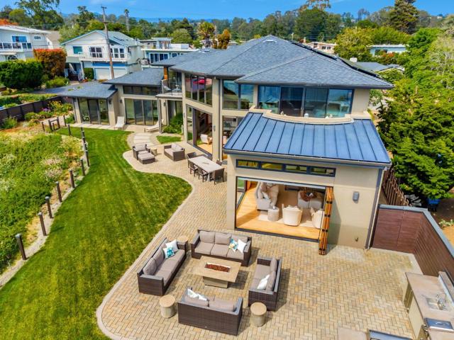 616 Bayview Drive, Aptos CA: https://media.crmls.org/mediaz/5ac54666-f423-40d2-a009-7f0b8a7ce327.jpg