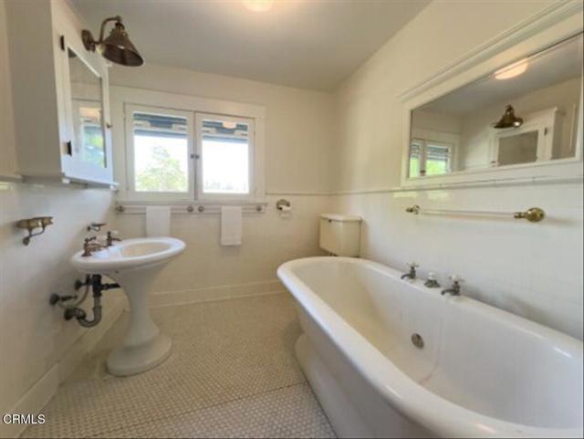 217 Oaklawn Avenue, South Pasadena CA: https://media.crmls.org/mediaz/5ac567d4-a0b0-47bb-aec7-f5b02697ee34.jpg