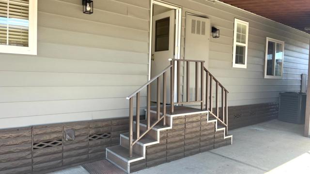 690 Persian Drive, Sunnyvale CA: https://media.crmls.org/mediaz/5ac74115-f495-407e-aea5-11609b5e1025.jpg