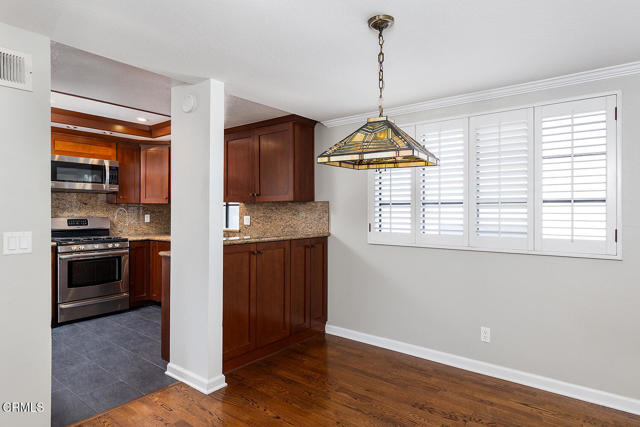 Detail Gallery Image 8 of 23 For 249 Alpine St #44,  Pasadena,  CA 91106 - 2 Beds | 2/1 Baths