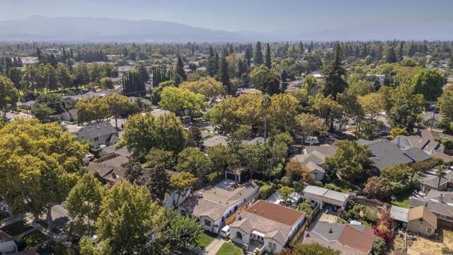 1655 Everett Avenue, San Jose CA: https://media.crmls.org/mediaz/5ac84c8a-36b2-4e54-a74e-7dc311904f27.jpg