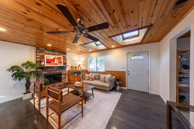 2711 Aida Avenue, San Jose CA: https://media.crmls.org/mediaz/5ac8bfd8-fccb-43e8-8d91-5c9d8089aded.jpg