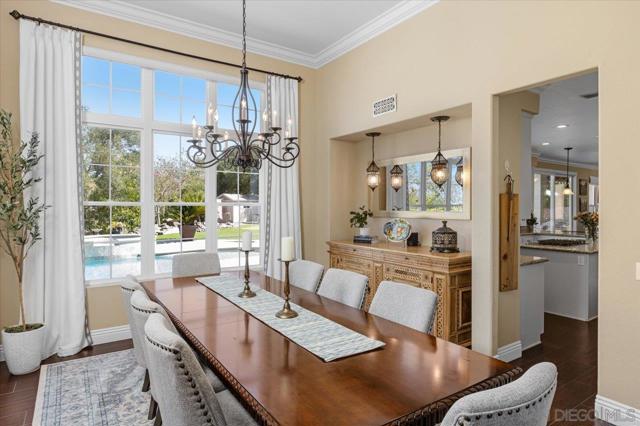 2520 Filmott, Escondido CA: https://media.crmls.org/mediaz/5ac8c661-fe8a-4753-8c63-977b208e531d.jpg
