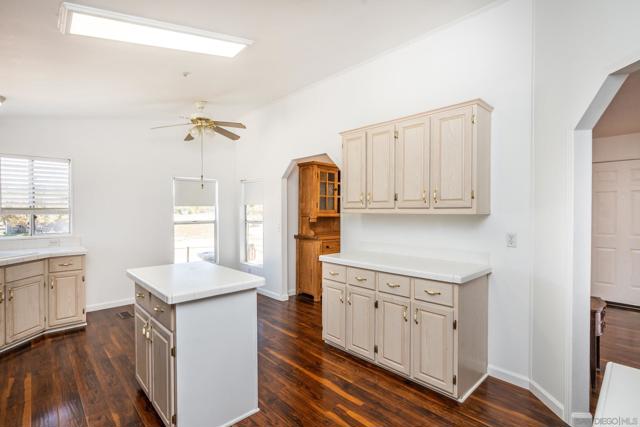 1525 Tea Rose Lane, Jacumba CA: https://media.crmls.org/mediaz/5ac9e6c0-6935-48c5-8a97-a9546c55beae.jpg