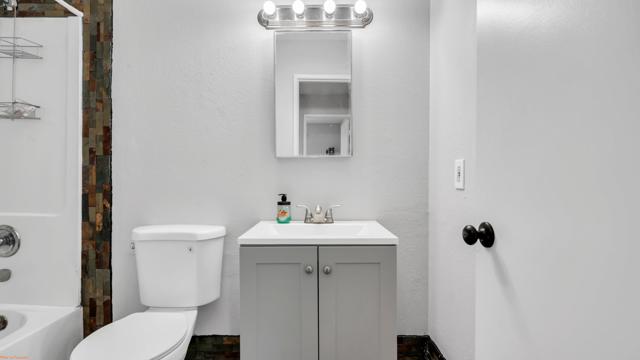 Image 20 of 34 For 68123 Calle Las Tiendas