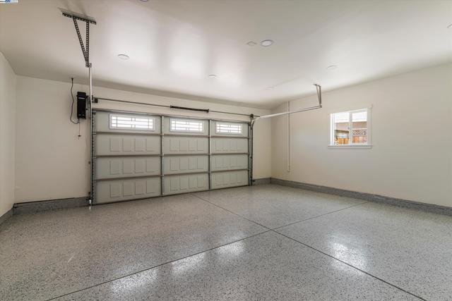 5169 Lillian Ct, Livermore CA: https://media.crmls.org/mediaz/5acd3083-3e36-4a45-93cd-8ab4ff60e5e7.jpg