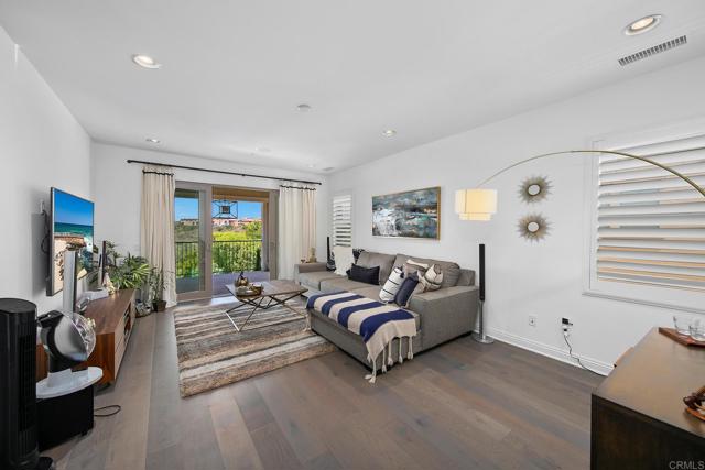 15642 Tanner Ridge Rd, San Diego CA: https://media.crmls.org/mediaz/5acd387f-01d6-45e7-b806-460d898bd467.jpg