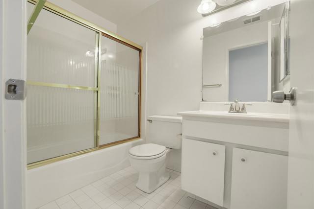 7886 Hermitage Avenue, Newark CA: https://media.crmls.org/mediaz/5acda606-99db-4c8c-89f9-df809140de19.jpg