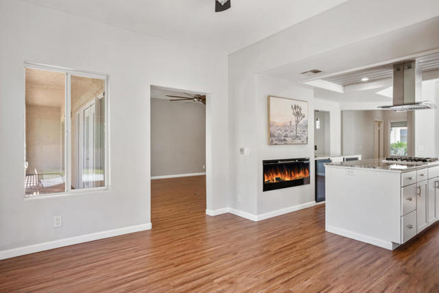 48211 Vista De Nopal, La Quinta CA: https://media.crmls.org/mediaz/5acde3bc-84f7-4f95-8ba3-a972463ea921.jpg