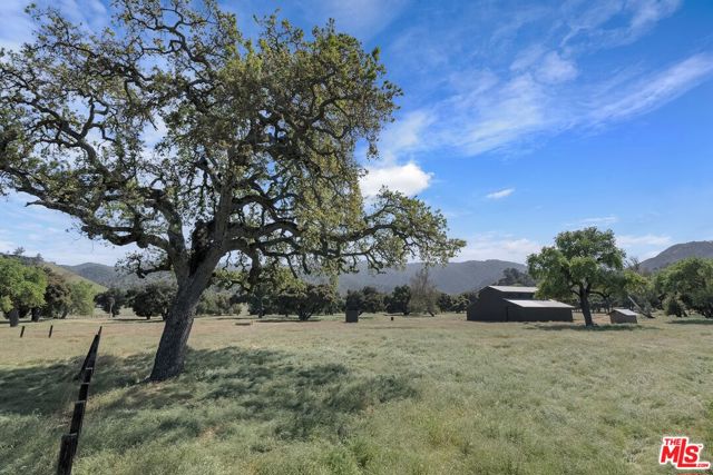 770 Limekiln Road, Hollister CA: https://media.crmls.org/mediaz/5acf7ed4-aa7a-44c1-ac1c-ffb9a02268a1.jpg