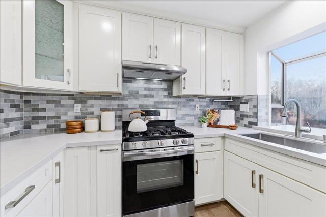 6031 Commerce Drive, Fremont CA: https://media.crmls.org/mediaz/5acf9612-0c6d-4407-9fa7-c60c041a1173.jpg