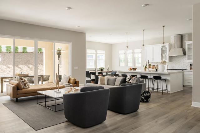 17582 Boca Raton Ln, Poway CA: https://media.crmls.org/mediaz/5ad054c1-fd1e-474b-a548-4035ced031f8.jpg