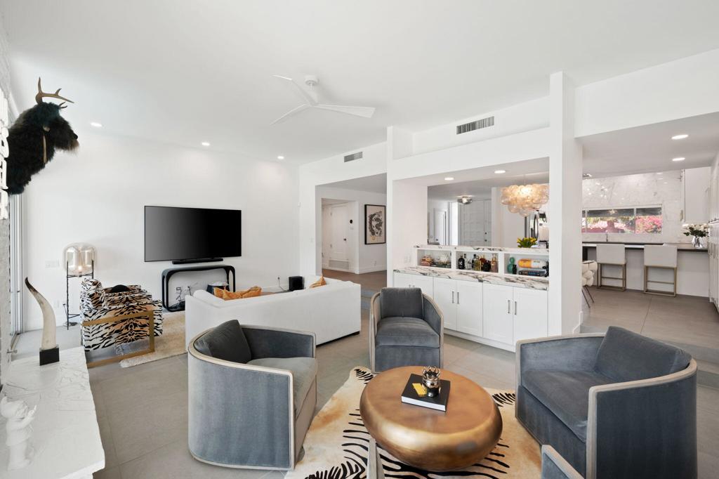 MLS #219138284DA image #8