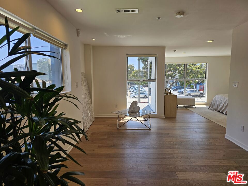 1617 Broadway #B