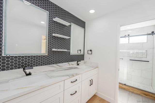 4219 44th Street, San Diego CA: https://media.crmls.org/mediaz/5ad1af01-126b-44a5-80a0-89b24c430b59.jpg