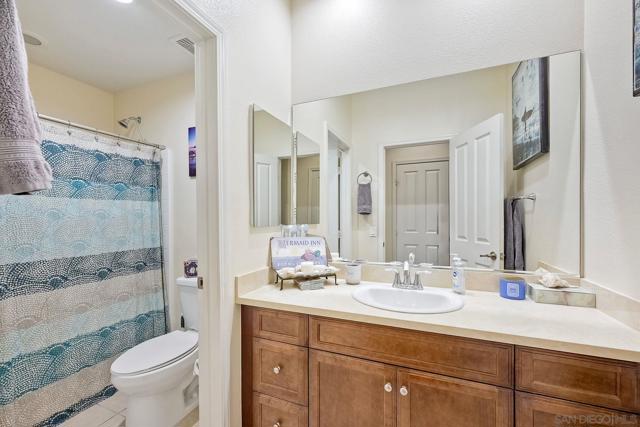 5324 Bella Vista St, Santee CA: https://media.crmls.org/mediaz/5ad22cc5-e752-4f64-a8c1-3cd62b9a76e1.jpg