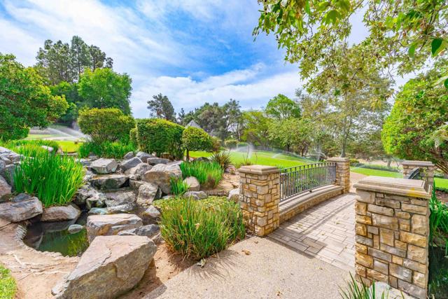 1964 Tracy Ct, Fallbrook CA: https://media.crmls.org/mediaz/5ad2fa4d-6b69-49bd-bbc1-7d172bec59c7.jpg