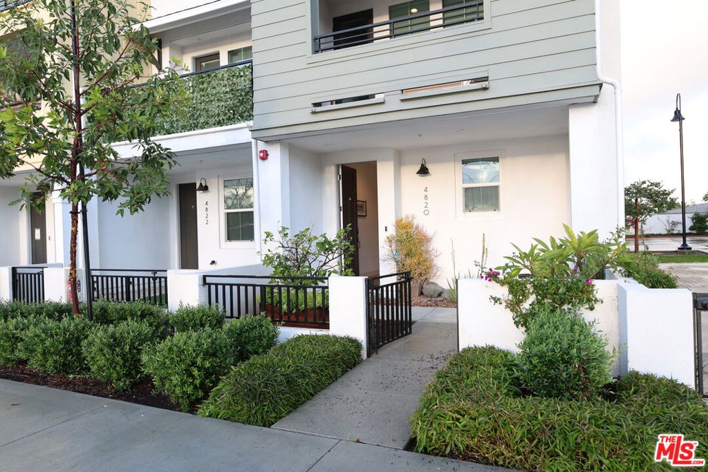 4820 Long Beach Boulevard